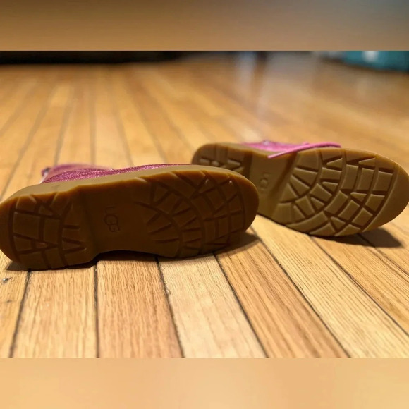 UGG Robley Glitter Combat Boots Youth 3 Berry rose pink Sparkly Rain - Picture 3 of 7